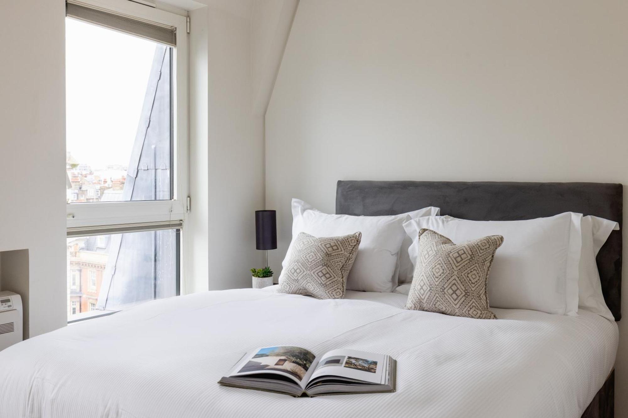 Native Marylebone Lane Apartment Londra Exterior foto